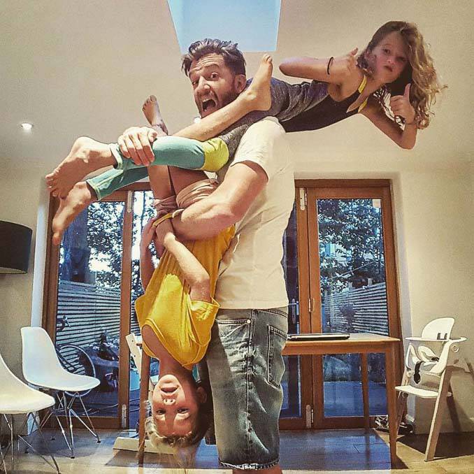 Πατέρας 4 κοριτσιών κατακτά το Instagram με τις τρελές φωτογραφίες της καθημερινότητας του (15)