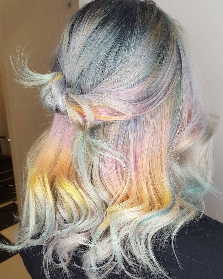 However, it is very important that clients are aware that in order for the rainbow shades to look holographic, the starting base must be a light color. 
