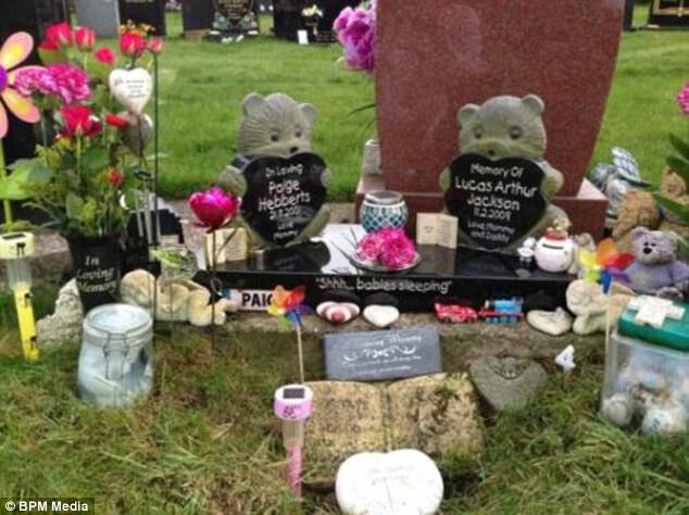 Graves to two of her babies, Paige and Lucas - Kerry had lost 22 of her babiesÂ 